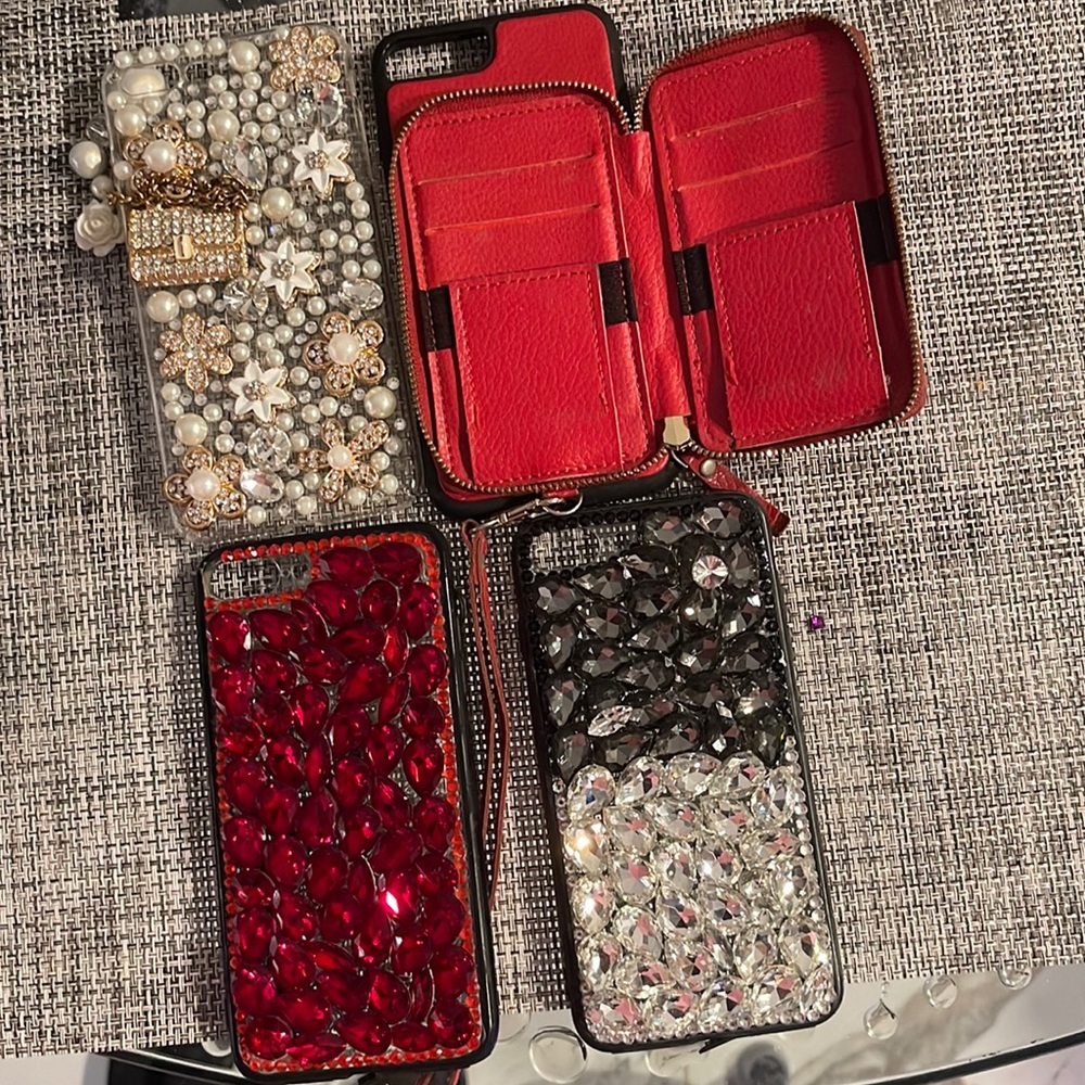4 IPhone 7Plus cases for the price of one!